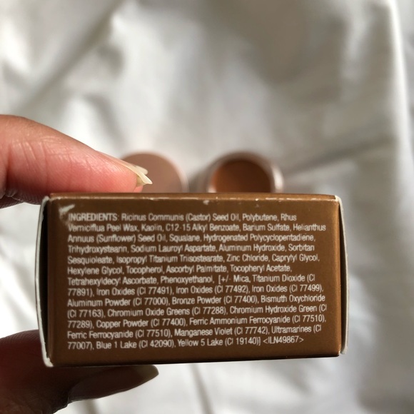 Smashbox X Becca Under Eye Brightening Corrector in Dark - Picture 8 of 9
